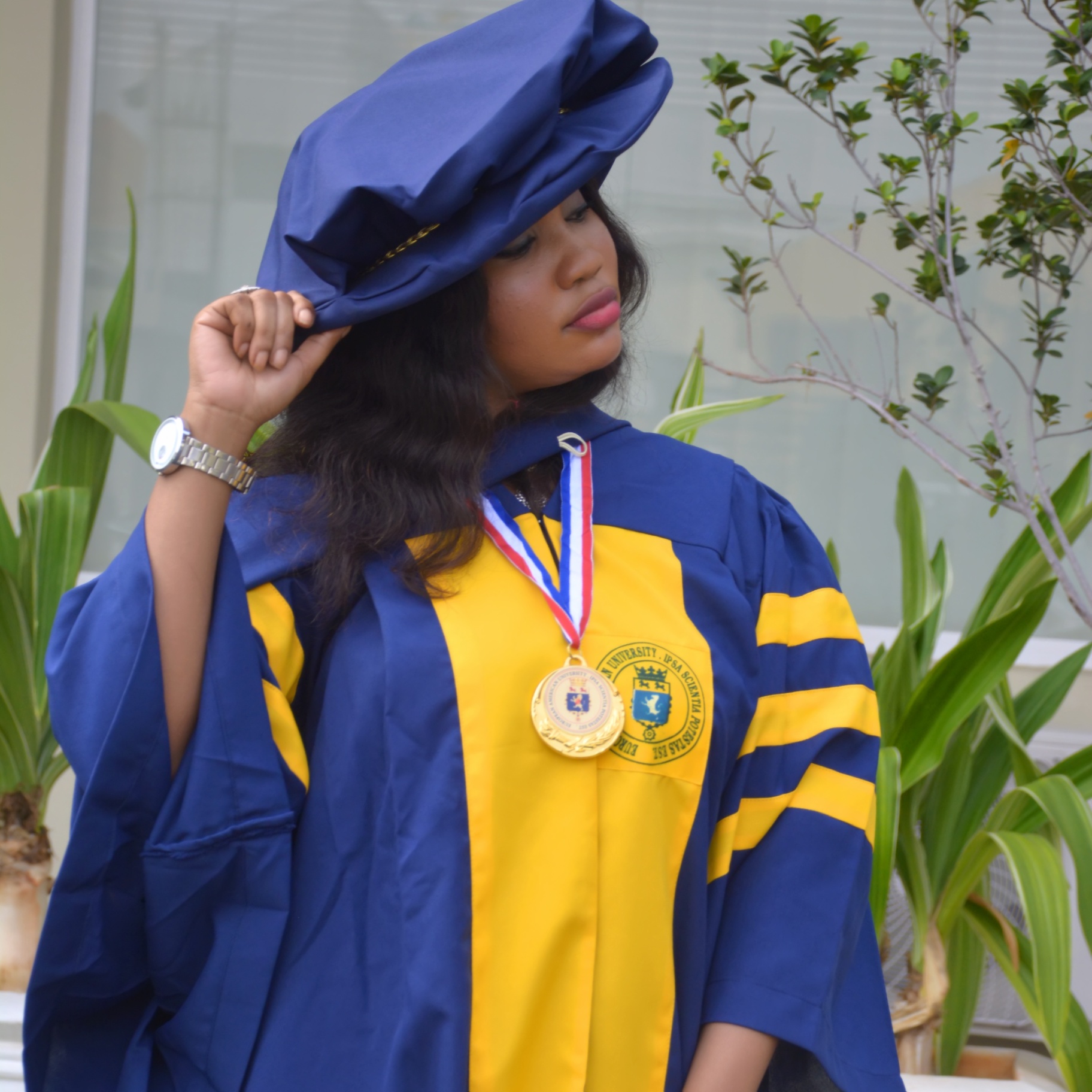 Dr. Sonia  Ovy